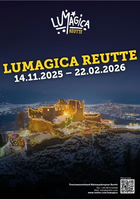 Die stimmungsvoll beleuchtete Burgenwelt Erhenberg 