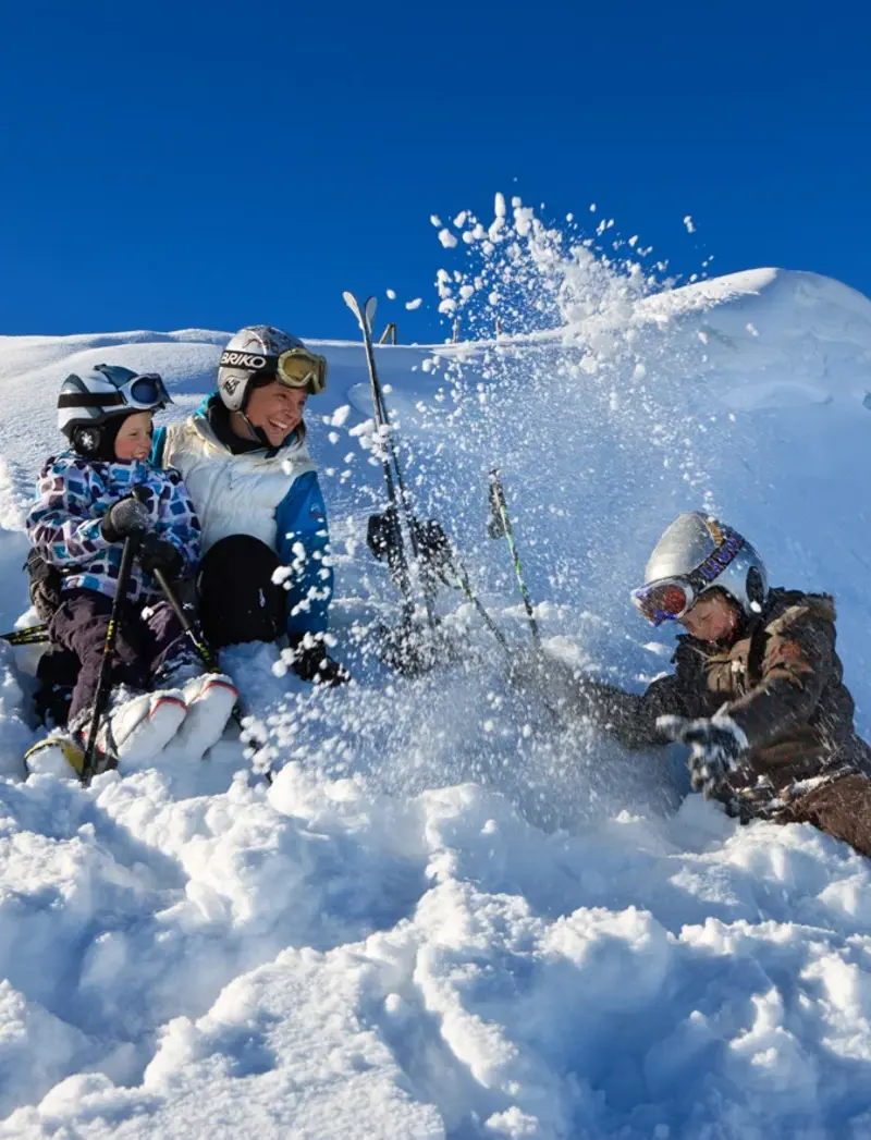 Schneevergnügen auf der Hochalp im Allgäu