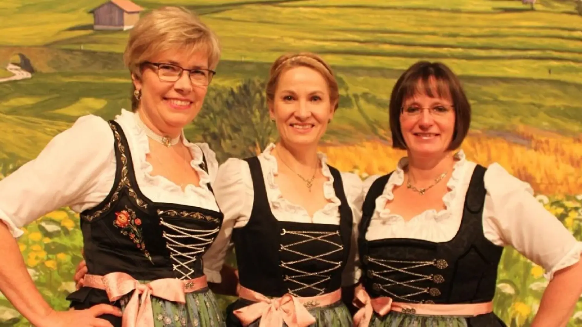 Die drei Monikas der Gruppe "Monika-Dreig'sang".