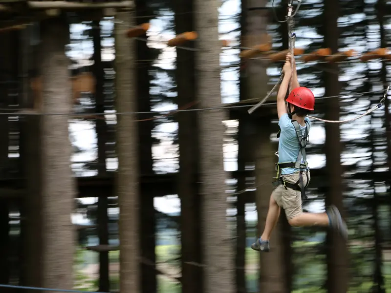 Klettern im Waldseilgarten Höllschlucht