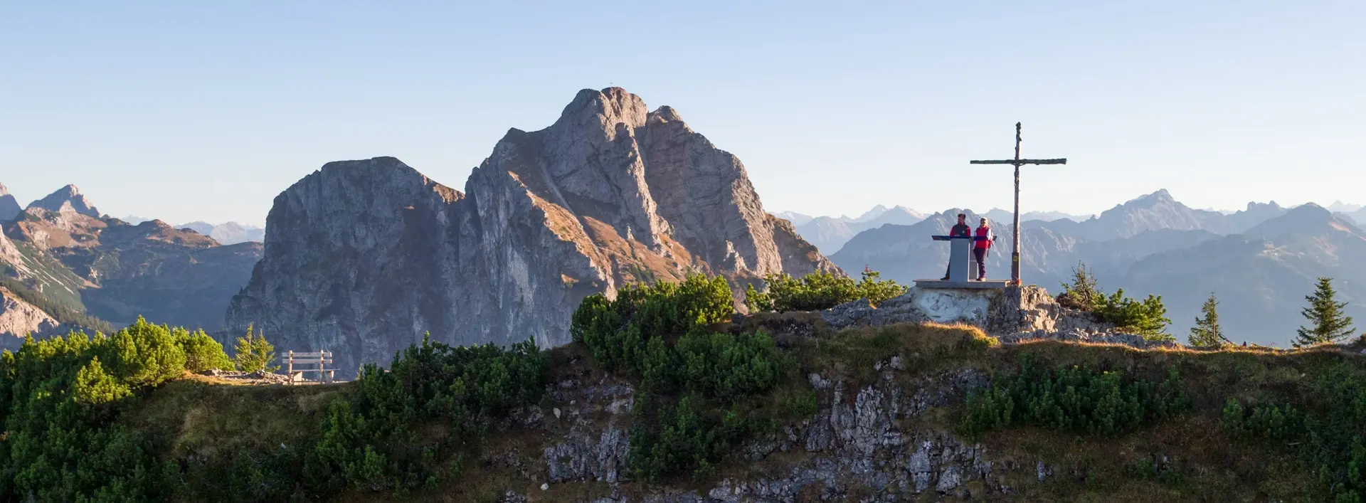 Wanderung zum Gipfelkreuz auf dem Breitenberg