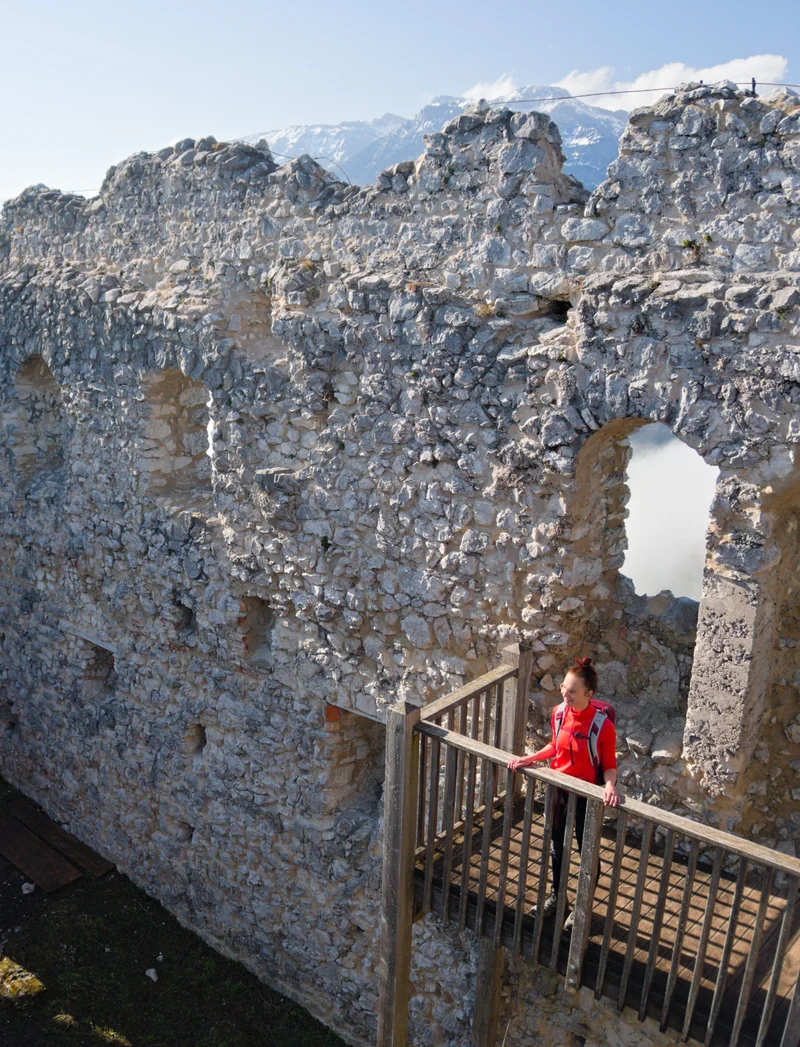 Aussichtsplattform in der Burgruine