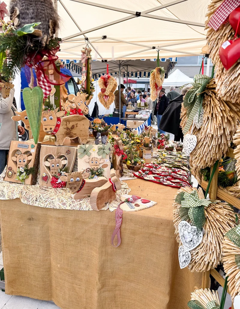 Dekorationen auf dem Krämermarkt