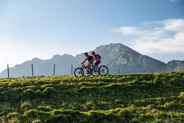 E-Biken in den Alpen in Pfronten im Allgäu 