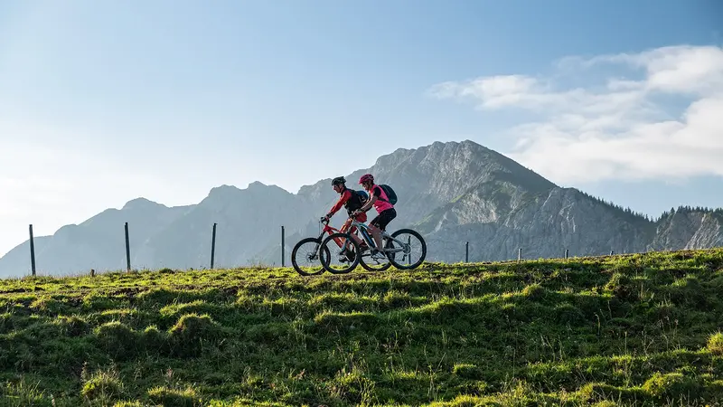 E-Biken in den Alpen in Pfronten im Allgäu 